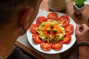 Eten bij of ergens in de buurt van de camping
