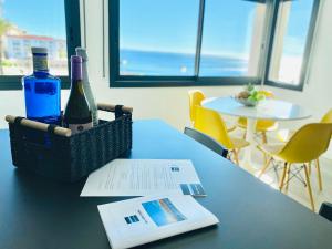 Nápoje v ubytovaní Apartamento en Ametlla de Mar SEA VIEW HAUS FREE WIFI