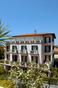 Zdjęcie z galerii obiektu Riviera Residence w mieście Marina di Pietrasanta