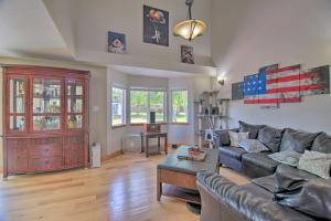 Gallery image of Convenient Longmont Home with Hot Tub and Sauna! in Erie