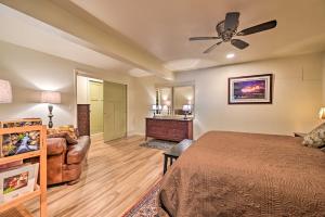 Guest Suite with Patio in Arizona Wine Country客房内的一张或多张床位