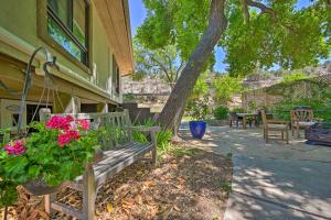 Guest Suite with Patio in Arizona Wine Country外面的花园