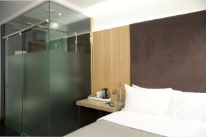 Voodi või voodid majutusasutuse The Z Hotel Piccadilly toas
