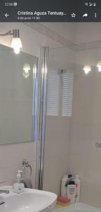 Ένα μπάνιο στο Apartamento Bienvenida