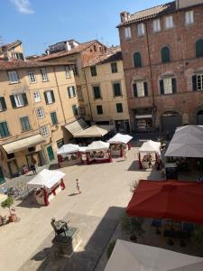 Gallery image of Puccini's Home, elegant apartment in Piazza Puccini in Lucca