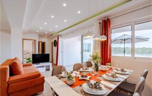 Galeriebild der Unterkunft Gorgeous Apartment In Blato With Kitchen in Blato