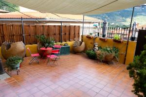 Balkon lub taras w obiekcie La Higuera ( Casa Rural de Gredos )