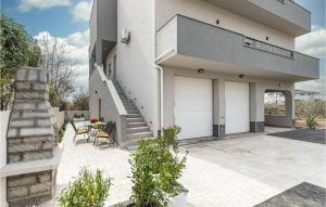 Balkón nebo terasa v ubytování Cozy Apartment In Kastel Gomilica + 13 fotografií