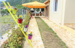 Κήπος έξω από το Lovely Apartment In Nafpaktos