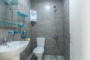 VELASQUEZ Appartements Fast Wifi and Ocean View tesisinde bir banyo