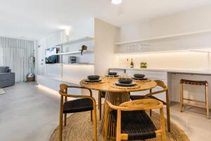 Η κουζίνα ή μικρή κουζίνα στο Sundown Lodge 4 Edgar Bennett Avenue 14