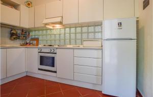 Gallery image of Pet Friendly Home In San Piero In Campo With House Sea View in San Piero in Campo