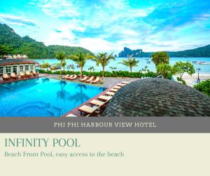 Der Swimmingpool an oder in der Nähe von Phi Phi Harbour View Hotel-SHA Extra Plus