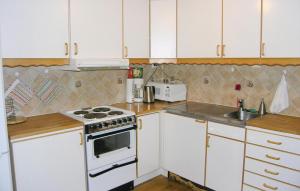 Φωτογραφία από το άλμπουμ του Awesome Home In Skillingaryd With Sauna σε Starkeryd +9 φωτογραφίες