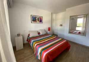 Posteľ alebo postele v izbe v ubytovaní Hérault Agréable maison avec piscine