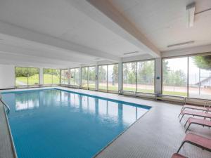 Πισίνα στο ή κοντά στο Apartment Crans-Montana near Ski Slopes