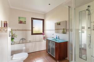 Koupelna v ubytování Luxurious villa Sol de Mallorca