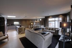 The Lamp Hotel & Spa的休息区