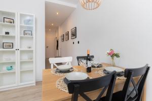 Posedenie v ubytovaní Marina Corner Apartment Gdynia by Noclegi Renters