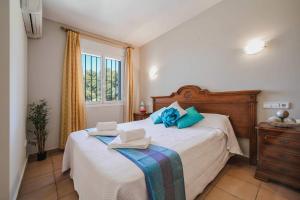 Posteľ alebo postele v izbe v ubytovaní Villa Valeta by Villa Plus