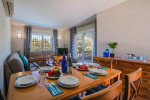 Posedenie v ubytovaní Villa Valeta by Villa Plus