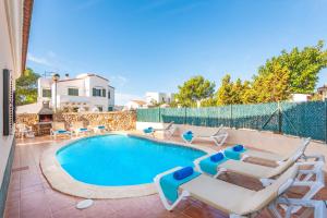 The swimming pool at or close to Villa Genestar by Villa Plus