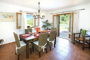 Posedenie v ubytovaní Villa Maina by Villa Plus