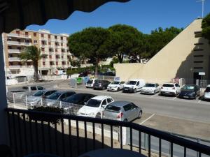 Fotografia z galérie ubytovania Sol-y-Days Hespérides, Appartement familial 5 couchages, quartier calme à 50m de la plage v destinácii Le Grau-du-Roi