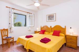 Postel nebo postele na pokoji v ubytování Villa Blanc Arenal by Villa Plus + 13 fotografií