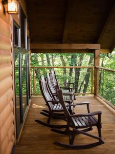 Foto sihtkohas Millersburg asuva majutusasutuse Skyview Treehouse by Amish Country Lodging galeriist
