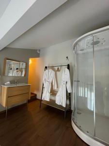 Koupelna v ubytování La Maison de l'Olivier + 37 fotografií