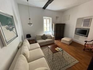 Posezení v ubytování Tipica casa ticinese a Carona