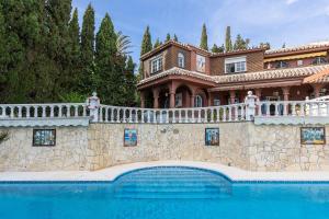 Bazén v ubytování Casa Geneviève Costa del Sol nebo v jeho okolí