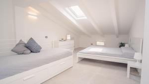 Zdjęcie z galerii obiektu Elide Home Sweet Home - Italian Homing w mieście Padenghe sul Garda