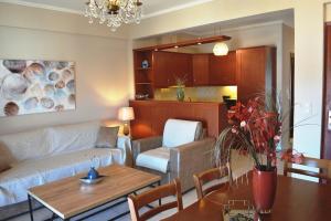A seating area at Best House, Sea View II, Pylos Messinias