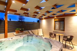 Kép Eleni Luxury Maisonette with Jacuzzi szállásáról Iráklióban a galériában