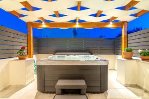 Kép Eleni Luxury Maisonette with Jacuzzi szállásáról Iráklióban a galériában