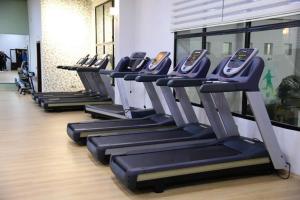 Fitness centrum a/nebo fitness zařízení v ubytování Eventi Club by cité des sports adarissa