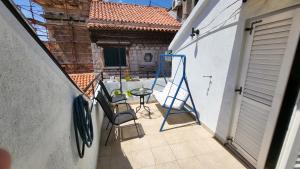 Patio alebo iná vonkajšia časť ubytovania Old Market Apartment
