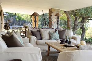 Χώρος καθιστικού στο Tomjachu Bush Retreat