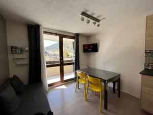 Gallery image of Appartement Villard-de-Lans, 2 pièces, 5 personnes - FR-1-515-132 in Villard-de-Lans