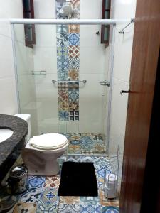 Ένα μπάνιο στο RES FLATS ANGELIM III - 2 QUARTOS Com AR no Centro +43 φωτογραφίες