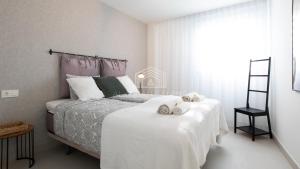 Fotografie z fotogalerie ubytování Luxury new built contemporary apartment with panoramic sea and golf view in upper La Cala de Mijas v Malaze + 11 fotografií