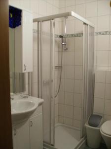Phòng tắm tại Weingut zur Schlafmütze