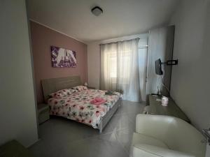 A bed or beds in a room at VILLA LUDO a ZAMBRONE TROPEA