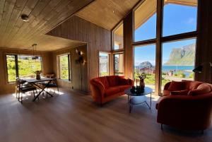 Zona d'estar a Haukland Beach View - Superior cabin