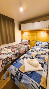 Postel nebo postele na pokoji v ubytování PRIVILEGE RESORTS Exclusive Camping Villas + 37 fotografií