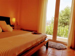 Postel nebo postele na pokoji v ubytování Casa con Encanto,disfruta de su paz y tranquilidad + 59 fotografií