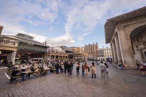 Gallery image of Stylish Covent Garden Apartments in London