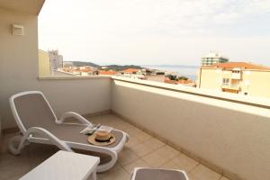Balkón nebo terasa v ubytování Apartments Ema near beach